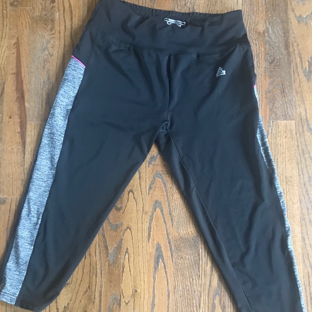 Capri length black work out pants
